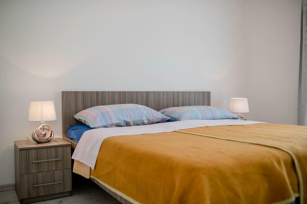 Apartman Jasmina Banjol エクステリア 写真
