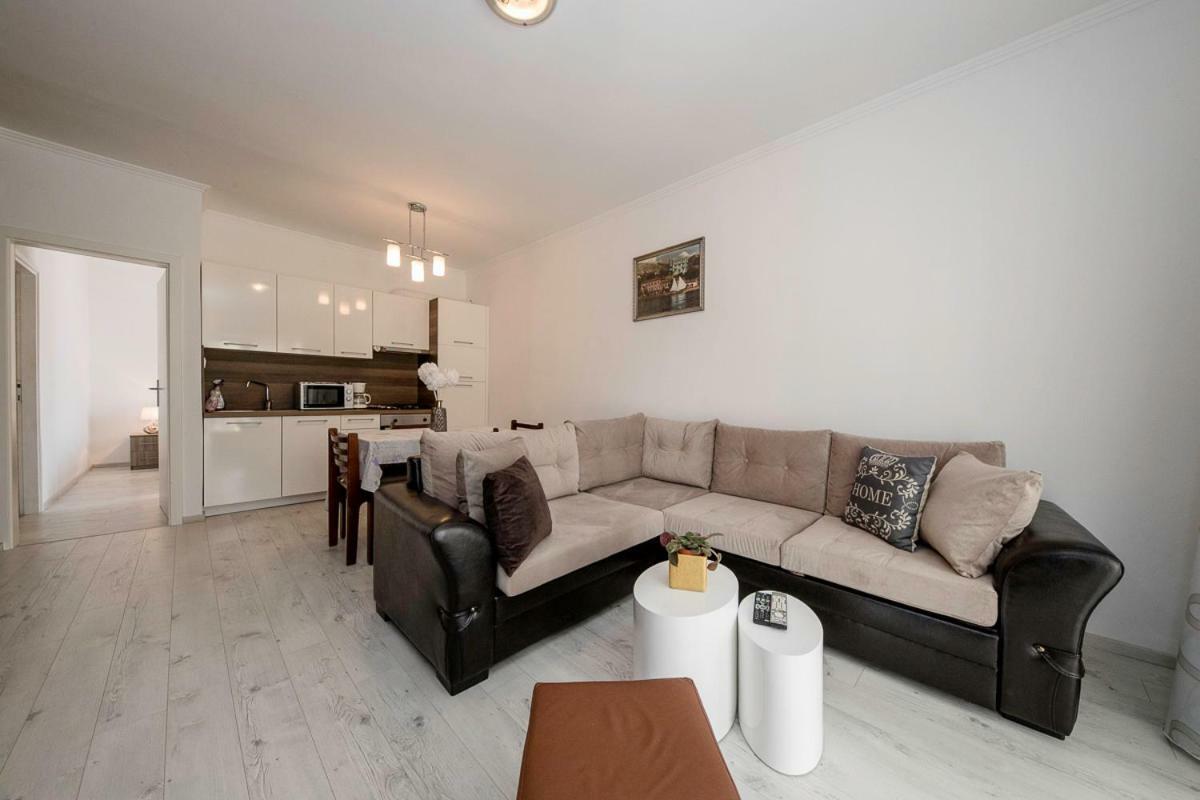 Apartman Jasmina Banjol エクステリア 写真