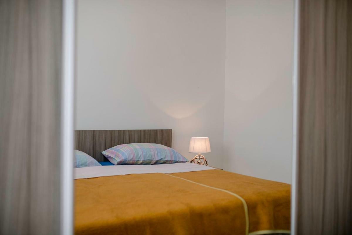Apartman Jasmina Banjol エクステリア 写真